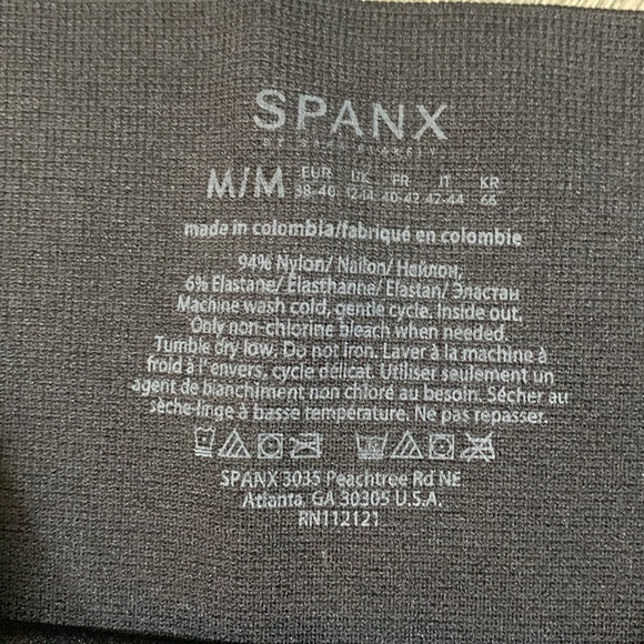 SPANXLook at Me Now Seamless Black Lift Compression Leggings size M - Picture 3 of 8